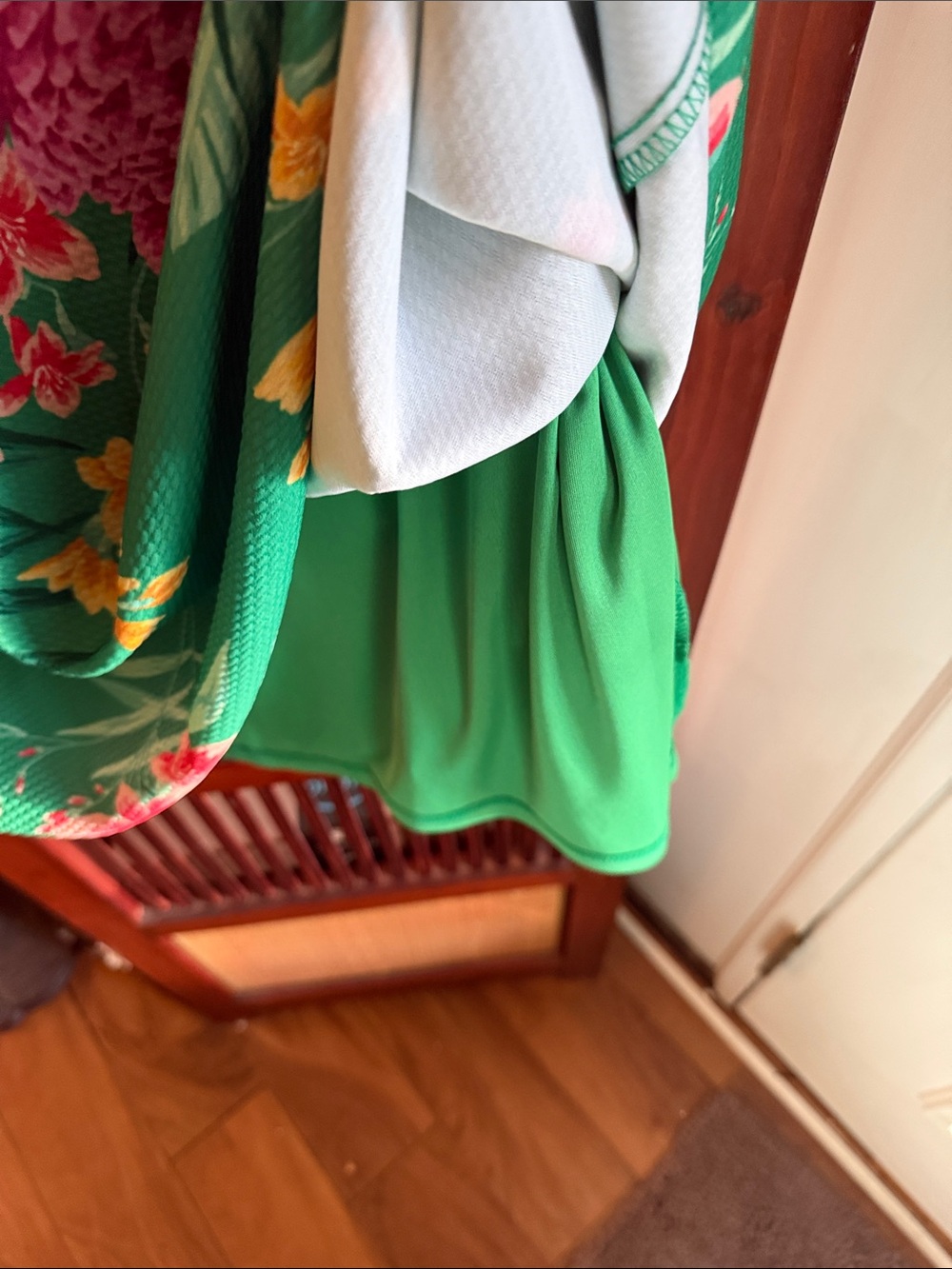 NWT JH Green Tropical Floral Sleeveless Shift Dress